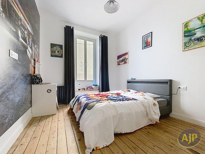 Maison - 160 m² - 5 pièces