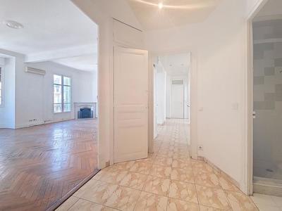 Appartement - 115 m² - 5 pièces