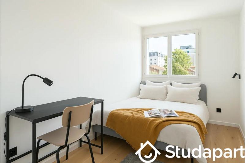 Chambre - 10 m² - 1 pièce