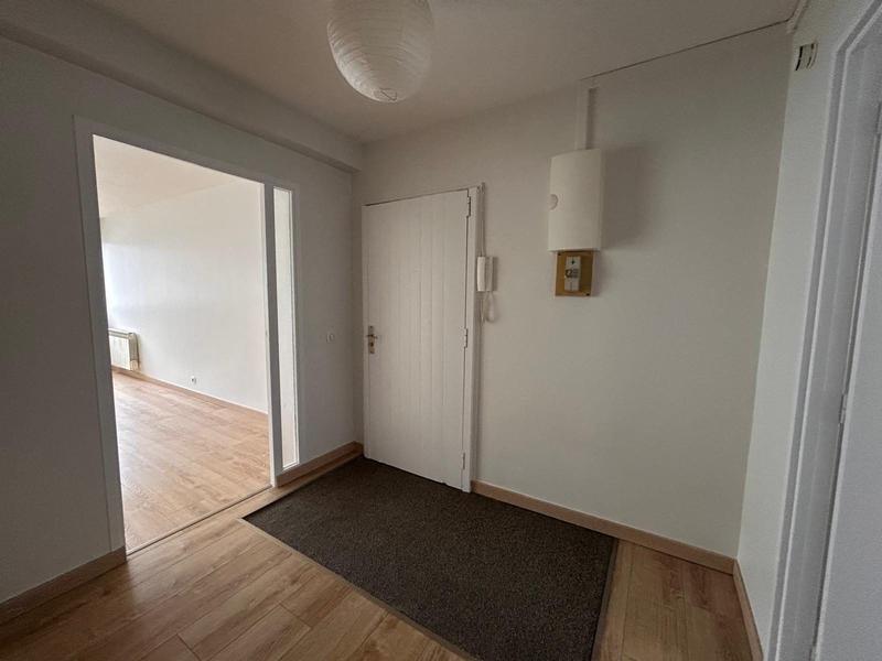 Appartement - 100 m² - 4 pièces