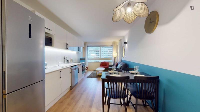 Chambre - 9 m² - 4 pièces