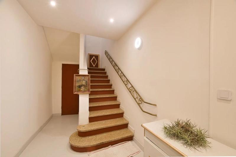 Maison - 176 m² - 5 pièces