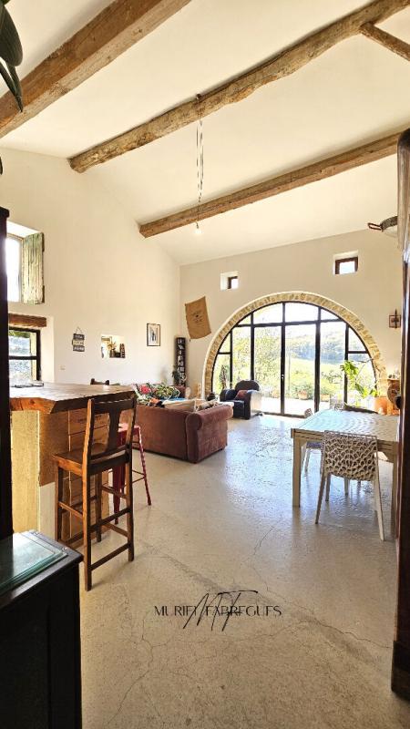 Maison - 189 m² - 6 pièces