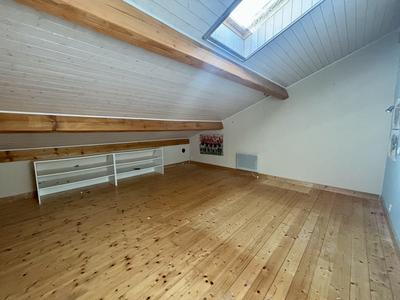 Maison traditionnelle - 264 m² - 8 pièces