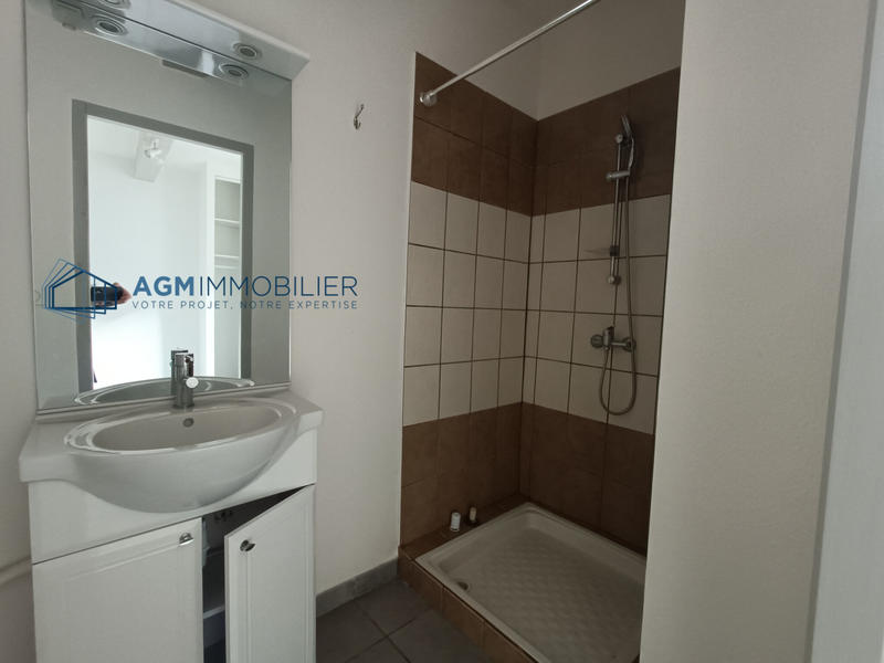 Maison - 217 m² - 8 pièces