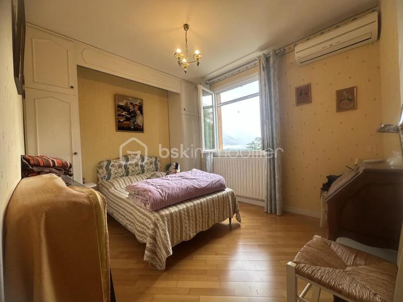 Villa - 160 m² - 7 pièces