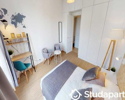 Chambre - 120 m² - 1 pièce