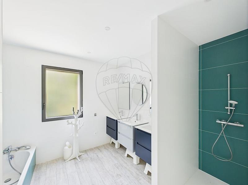 Villa - 245 m² - 7 pièces