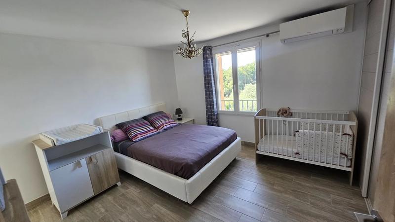 Villa - 210 m² - 7 pièces