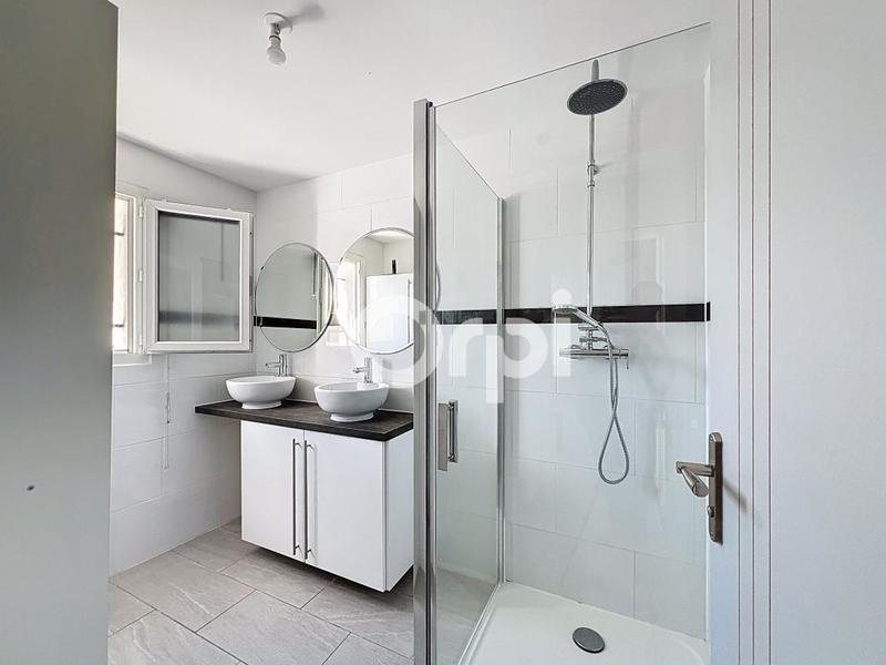 Maison - 162 m² - 6 pièces