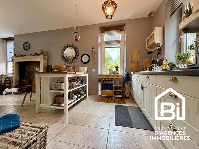 Maison en pierre - 160 m² - 7 pièces