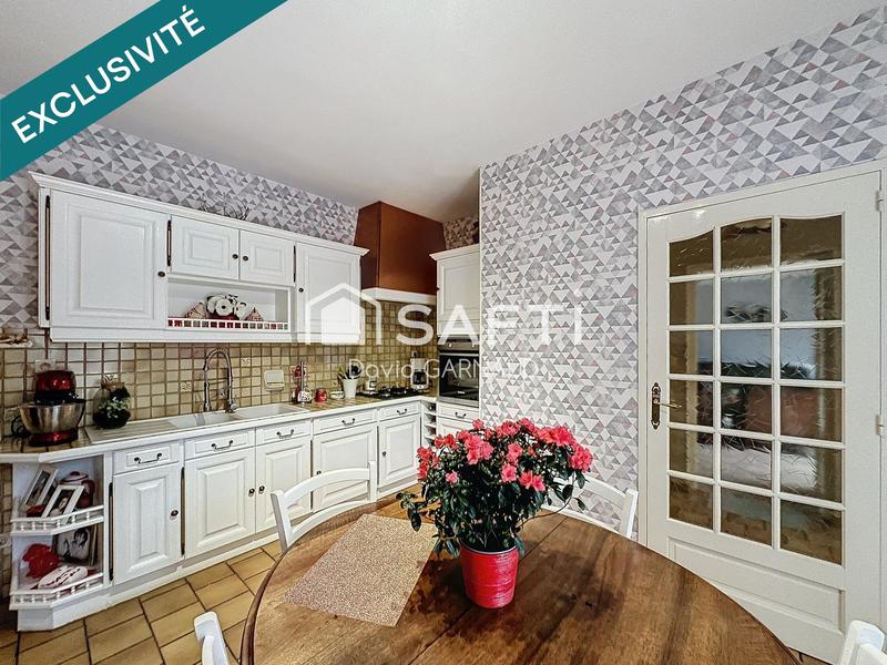 Maison de maîtres - 441 m² - 14 pièces