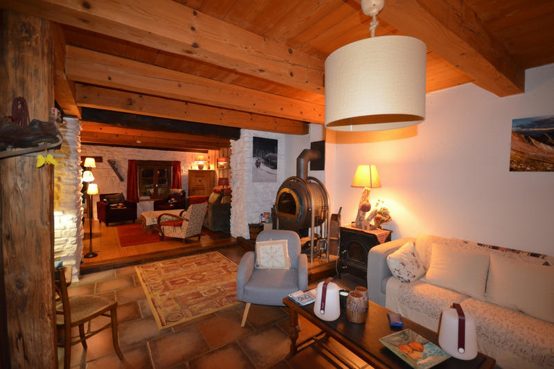 Châlet - 217 m² - 7 pièces