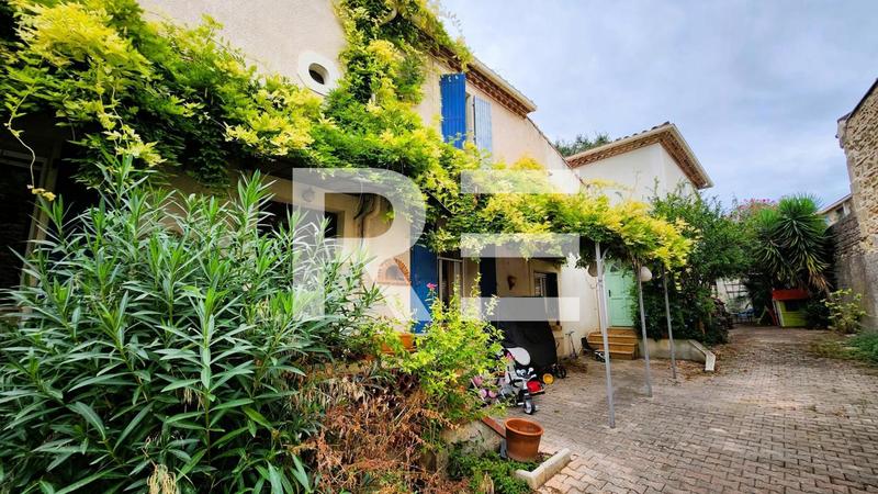 Maison - 170 m² - 8 pièces