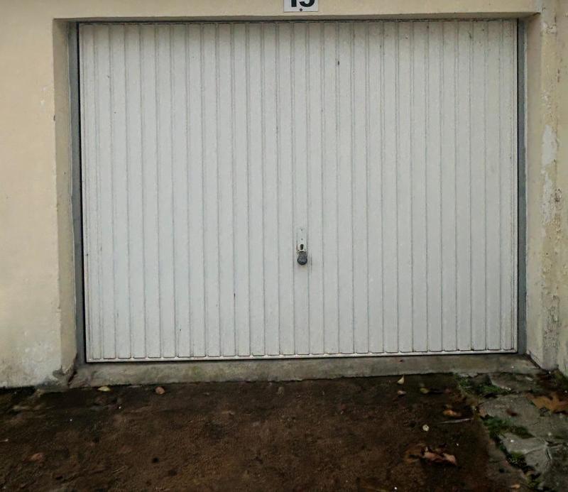 Parking / Garage - 14 m²