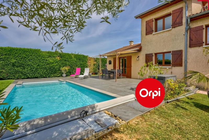 Maison - 106 m² - 5 pièces