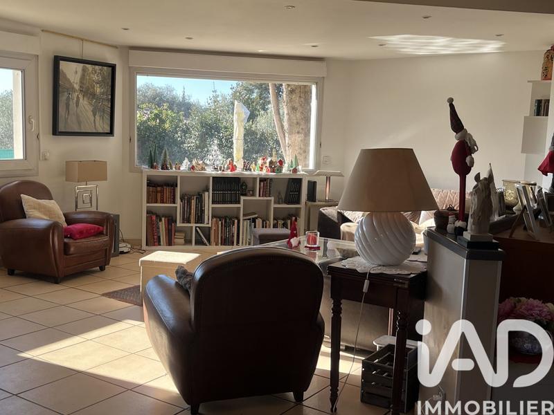 Maison - 187 m² - 7 pièces