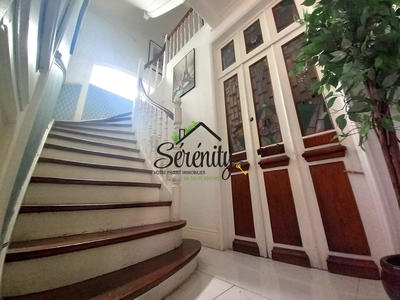 Appartement - 111 m² - 5 pièces