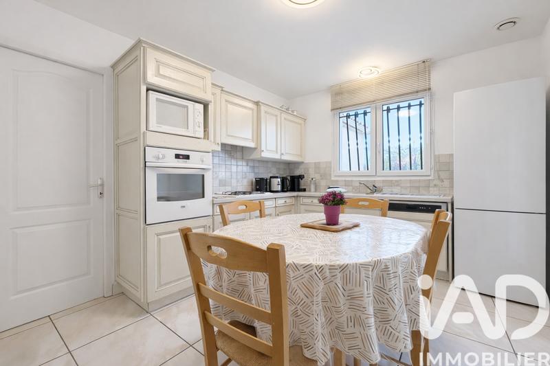 Maison - 123 m² - 4 pièces