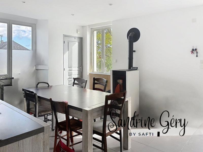 Maison - 110 m² - 6 pièces