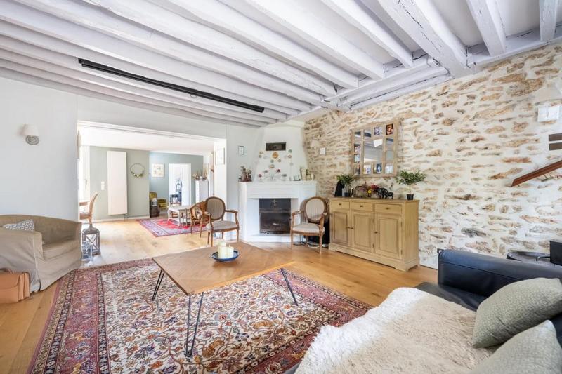 Maison - 260 m² - 12 pièces