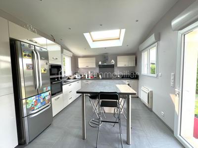 Maison - 128 m² - 8 pièces