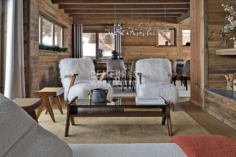 Châlet - 310 m² - 9 pièces