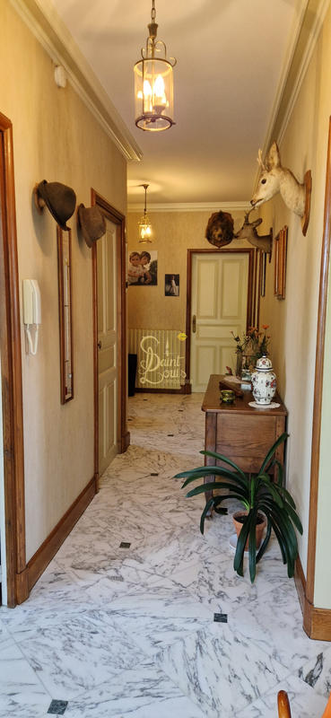 Maison - 200 m² - 6 pièces