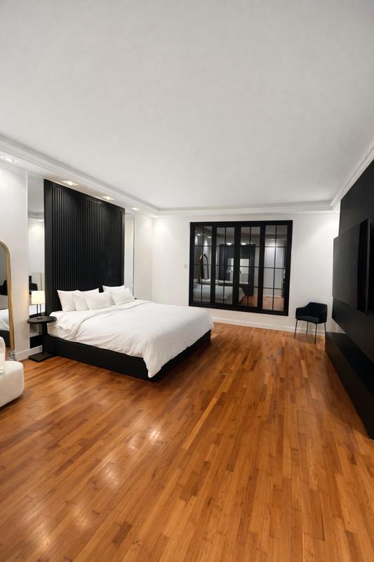 Maison - 302 m² - 11 pièces