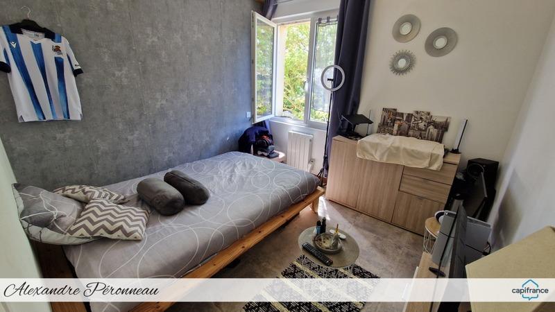 Maison - 235 m² - 12 pièces