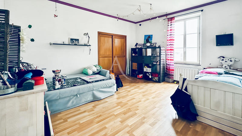 Maison - 158 m² - 6 pièces