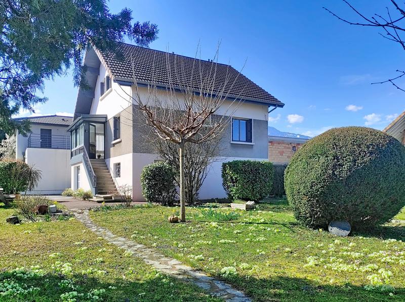 Maison - 120 m² - 6 pièces