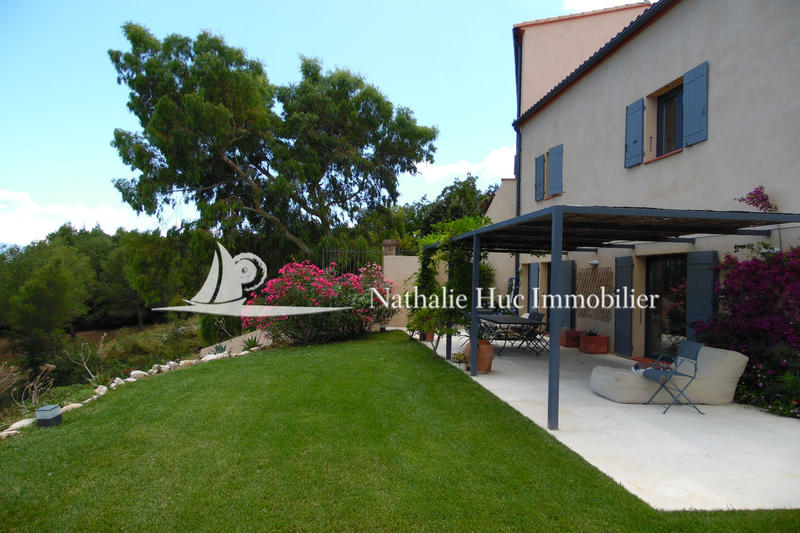 Propriété - 213 m² - 4 pièces