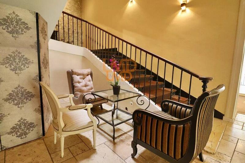 Hôtel particulier - 665 m²