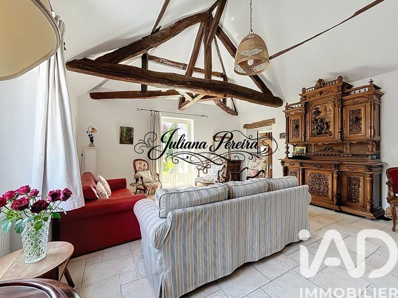 Maison - 205 m² - 9 pièces