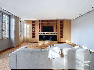 Appartement - 179 m² - 5 pièces