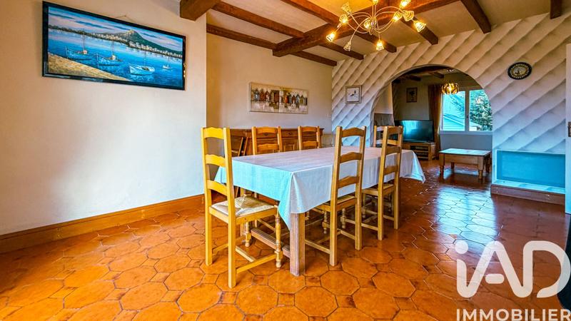 Maison - 145 m² - 7 pièces