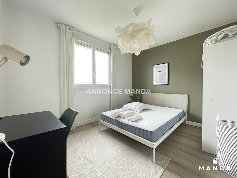 Chambre - 10 m² - 4 pièces