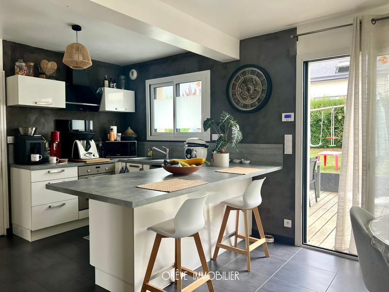 Maison - 105 m² - 6 pièces