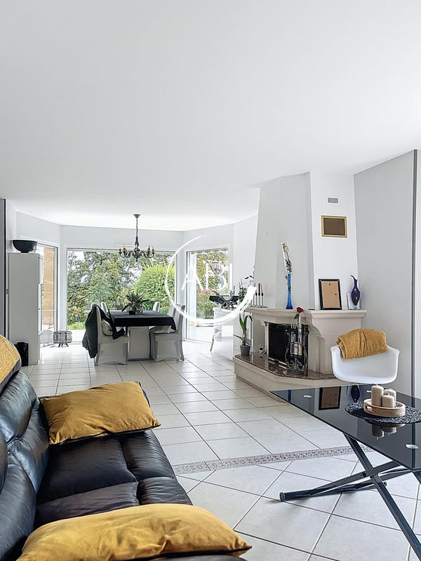 Maison - 155 m² - 4 pièces