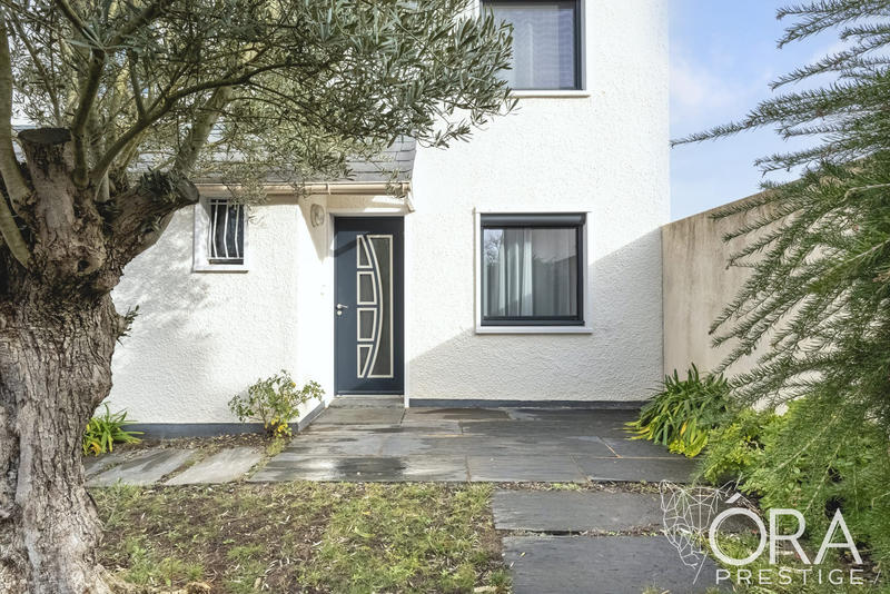 Maison traditionnelle - 150 m² - 6 pièces