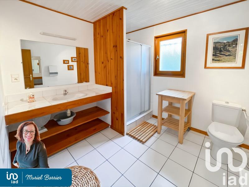 Maison - 208 m² - 8 pièces