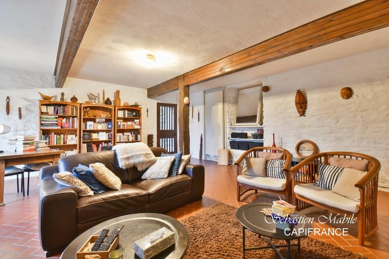 Maison - 198 m² - 7 pièces