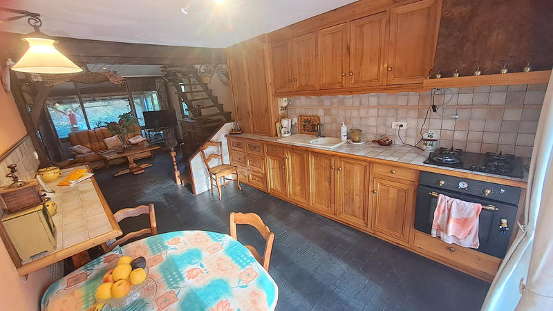 Maison - 180 m² - 5 pièces