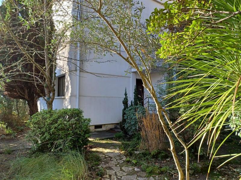 Appartement - 93 m² - 4 pièces