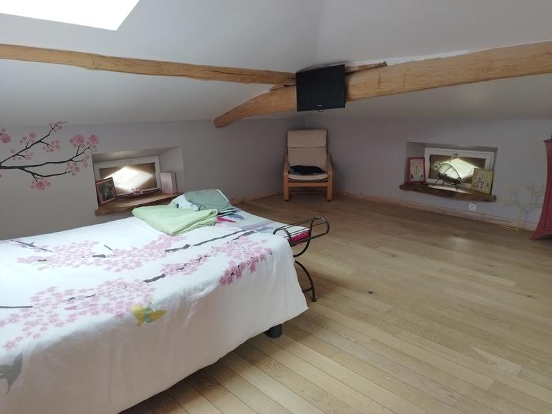 Maison - 221 m² - 10 pièces