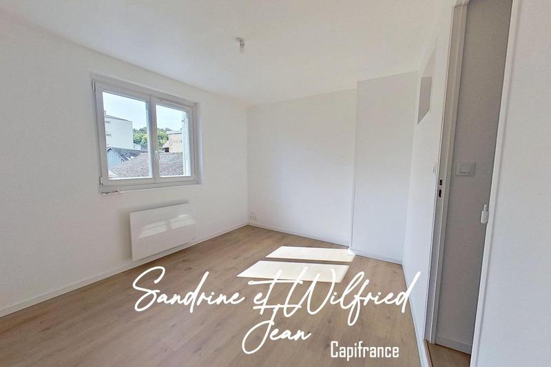 Local commercial - 132 m² - 8 pièces