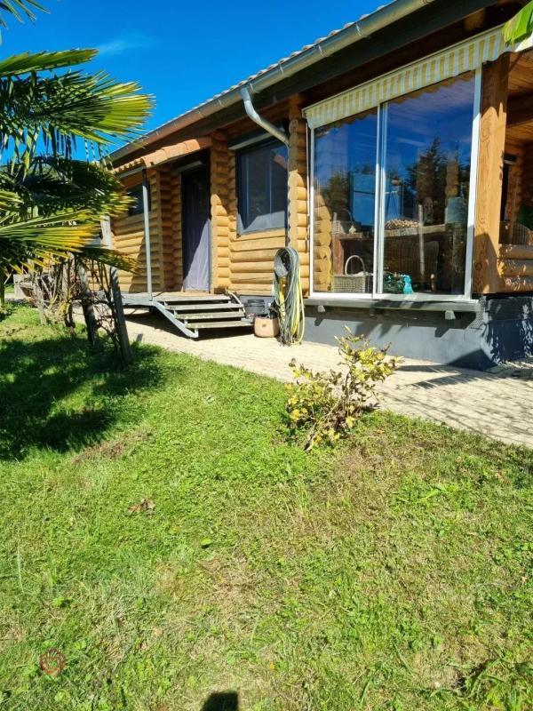 Maison de bois - 180 m² - 5 pièces