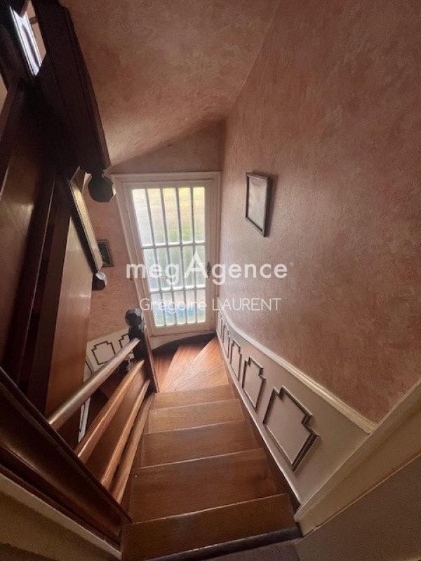 Maison traditionnelle - 193 m² - 7 pièces