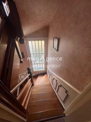 Maison traditionnelle - 193 m² - 7 pièces